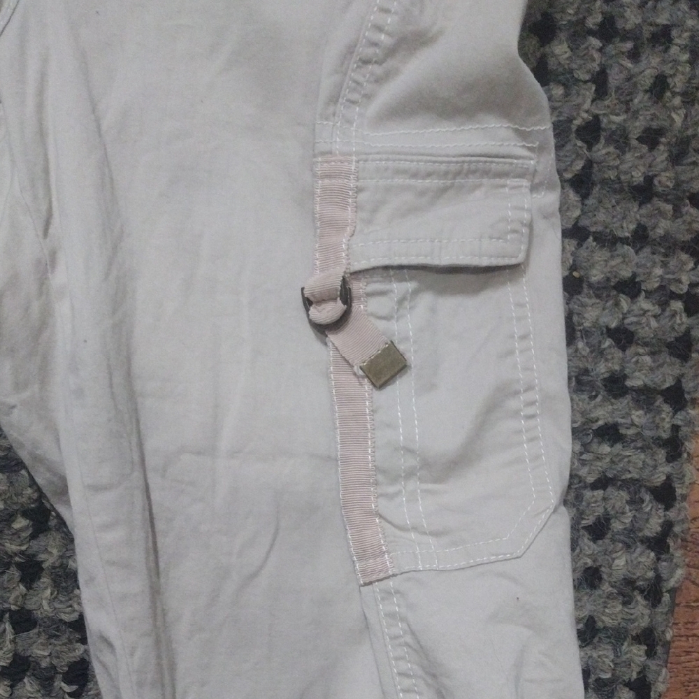 Cato Cream Capris Pants​​ - Picture 2 of 4